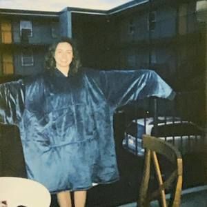 Meet your Posher, Elaine